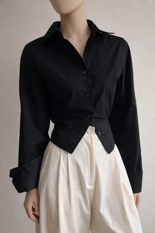 Crop top en mousseline dos nu à laçage croisé