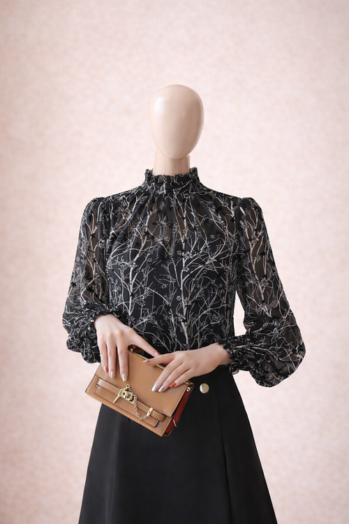 Blouse chiffon à col montant