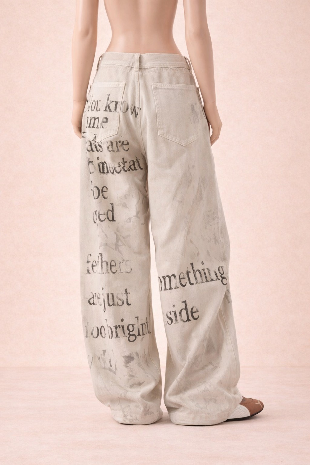 Jean abricot graffiti