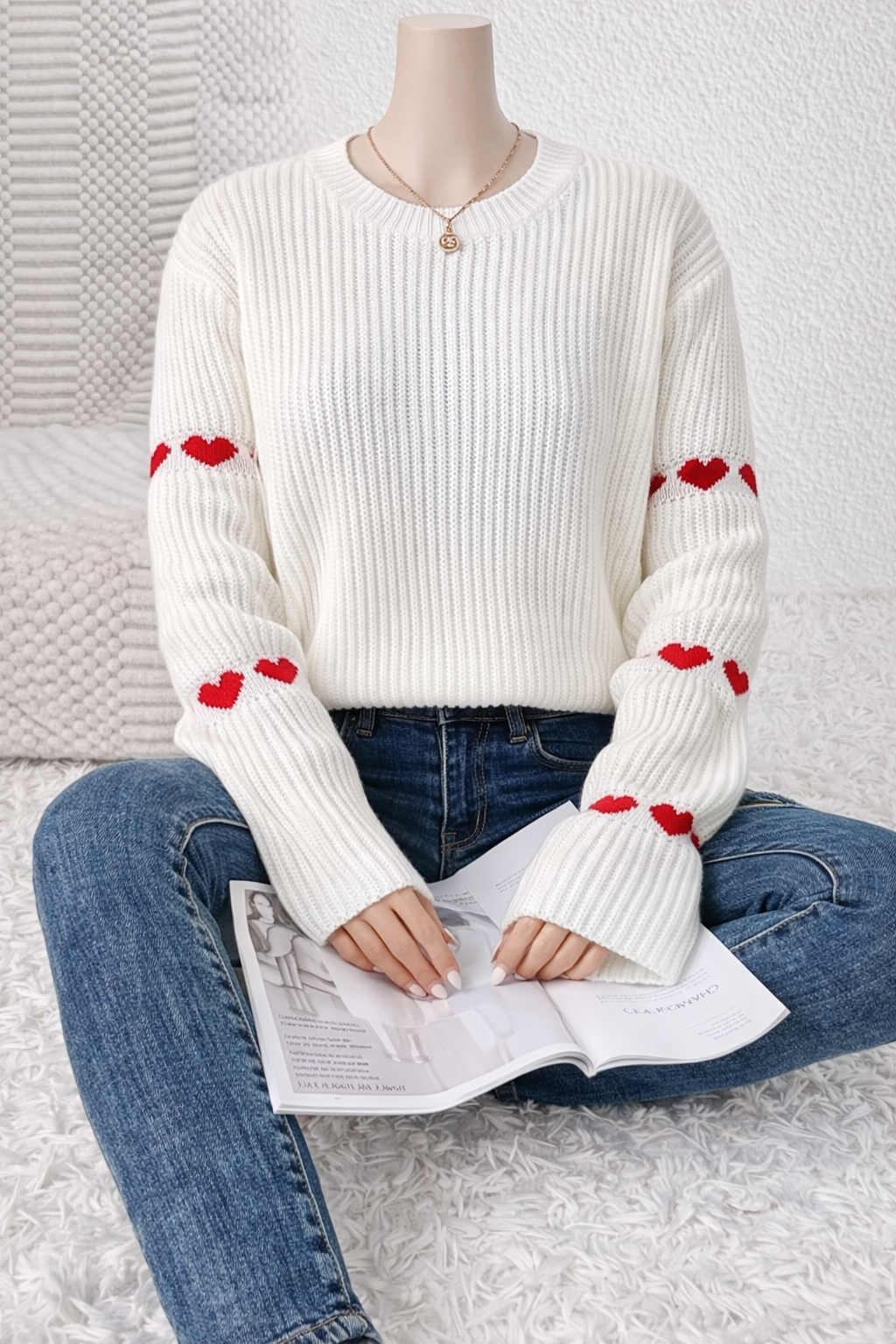 Pull élégant col rond avec cœur